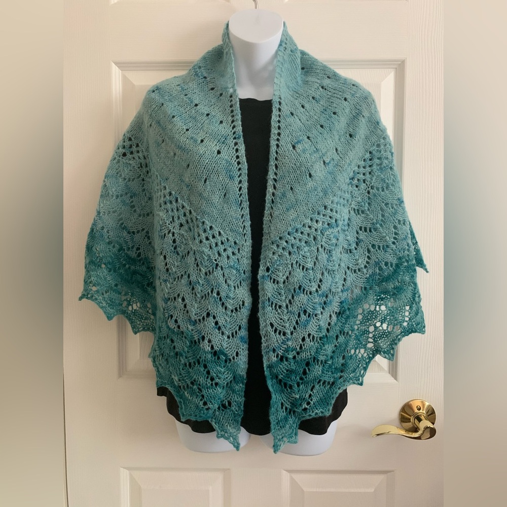 NEW Hand Knit Lace Shawl Wrap One of a Kind Artisan Exquisite Hand Crafted